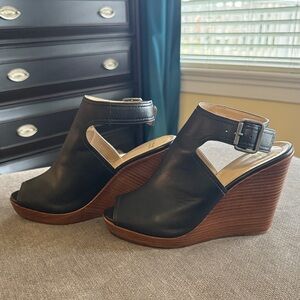 🆕 Johnston & Murphy Black Peep-Toe Wedges